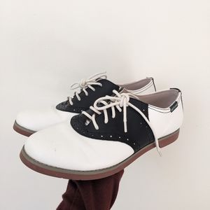 Saddle Shoes Size 8